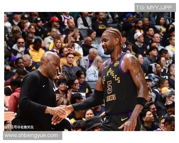 季前赛精彩回放湖人与快船的巅峰对决全场精彩瞬间回顾